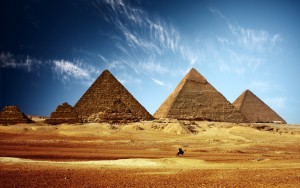пирамидите в гиза